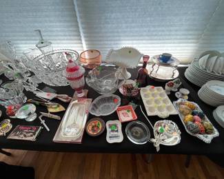 Large selection of glassware