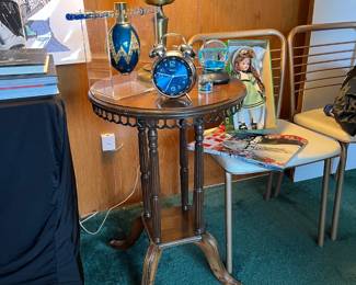 Claw foot table, vintage folding chairs