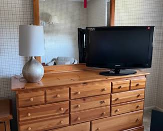 Bedroom chest