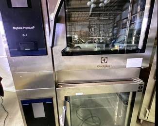 Commercial oven