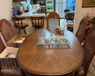 Dinning room table and chairs