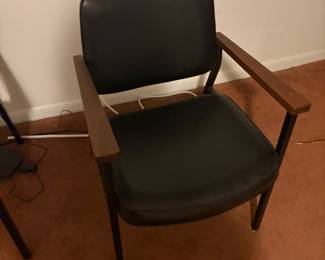 Mcm chair