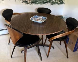 Mcm table and chairs plycraft