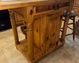 Kitchen island