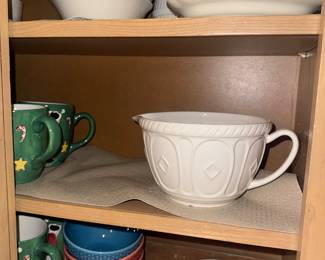 Kitchen dishes
