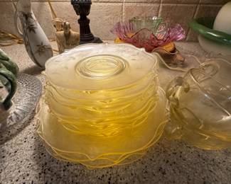 Vintage yellow depression glass