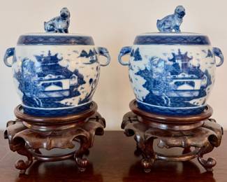 (2) Mottahedeh Chinoserie Urns on Rosewood Stand
