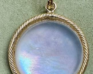 14K & MOP Pendant