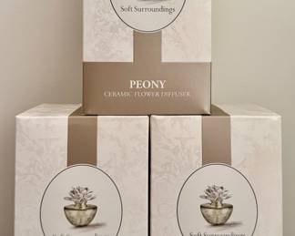 New Soft Surroundings Flower Diffusers