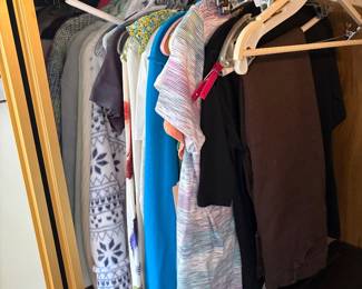 Men Clothing (Medium - Large, Size 10 Shoes) Women's Clothing (Small, Size 9.5 Shoes)