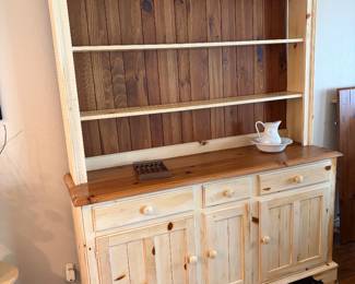 Ethan Allen Hutch and Matching Dining Table