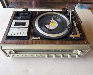 Vintage Fisher Stereo System