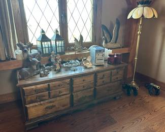 Chest with multi-drawer facade.