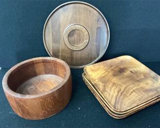 wooden serving pieces
