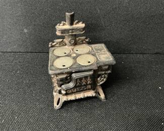 Vintage Small Cast Iron Toy Stove