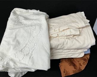 sheets, tablecloth