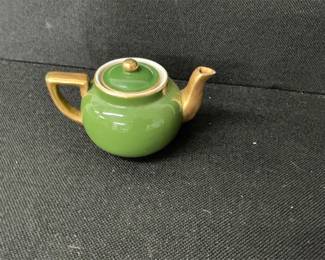 green teapot