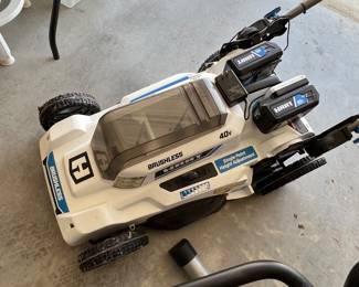 Really nice electric mower with two batteries