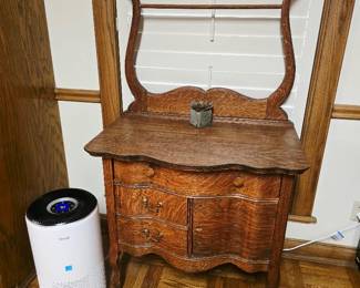 Antique Wash Stand