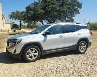 GMC Terrain - Great condition - Low Miles
