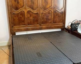 Antique bed