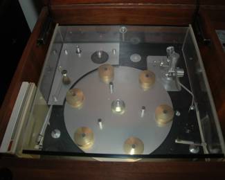 TRANSCRIPTORS HYDRAULIC REFERENCE TURNTABLE
