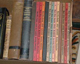 LOTS OF TUBE MANUALS, REFERENCE BOOKS, AND VINTAGE CATALOGS