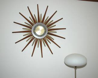 MID CENTURY SUNBURST CLOCK