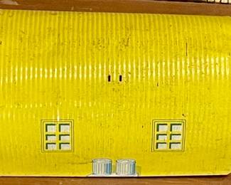 VINTAGE MARX TOYS TIN LITHOQUONSET HUT