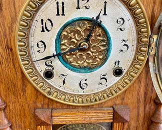 ORNATE ANTIQUE Wm. L. GILBERT MANTLE CLOCK