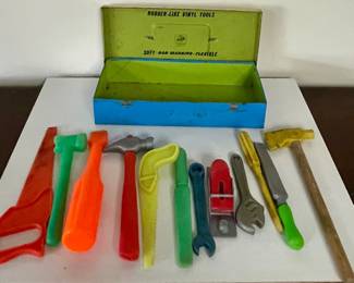 VINTAGE 1960s BUSY BOY TOOL CHEST