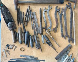 ANTIQUE WOODEN TOOL CHEST/TRUNK