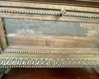 ANTIQUE ITALIAN CARVED WOOD JEWELRY CASKET TABLE CHEST