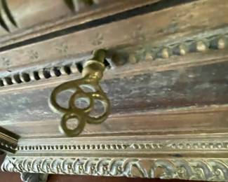 ANTIQUE ITALIAN CARVED WOOD JEWELRY CASKET TABLE CHEST