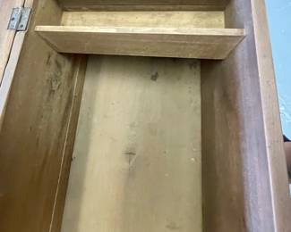 Antique Blanket Chest (Unlocked/No Key)