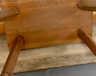 VINTAGE/ANTIQUE MILKING STOOL/BENCH