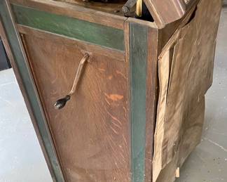 ANTIQUE 1928-29 VICTOR-VICTROLA VV 8-9