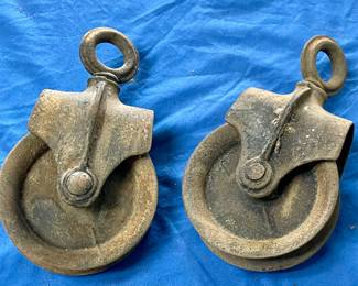 ANTIQUE, PRIMITIVE PULLEYS