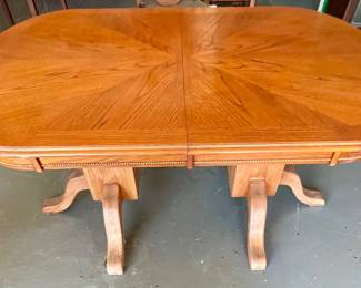 Vintage Double-Pedestal Oak Dining Table w/1-Leaf