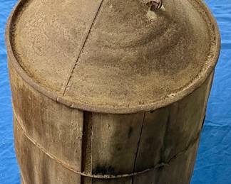 ANTIQUE BALE HANDLED CAN