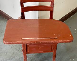 VINTAGE CHILD's SCHOOL DESK/CHAIR