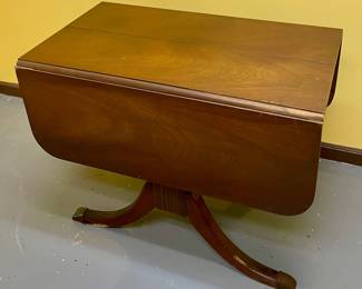 ANTIQUE DROP-LEAF TABLE
