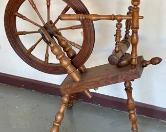Antique Spinning Wheel 