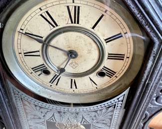 ANTIQUE ANSONIA CLOCK CO. KITCHEN MANTLE CLOCK