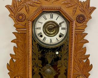 ANTIQUE KITCHEN MANTLE CLOCK