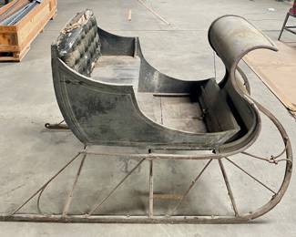 ANTIQUE HORSE-DRAWN CUTTER SLEIGH (PORTLAND CUTTER)