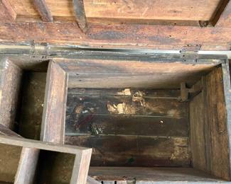 ANTIQUE WOODEN TOOL CHEST/TRUNK