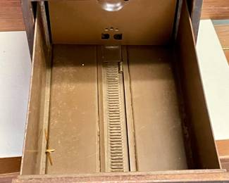 VINTAGE 2-DRAWER CARD FILE