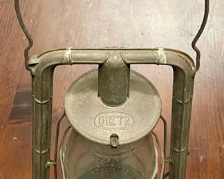 ANTIQUE DIETZ MONARCH HOT BLAST LANTERN