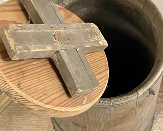 ANTIQUE WOODEN DASHER BUTTER CHURN